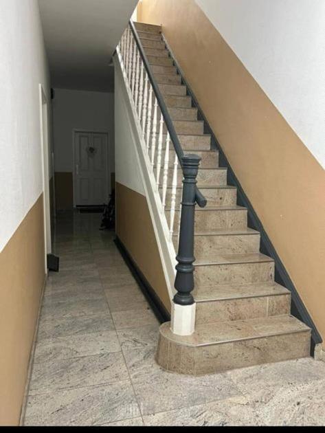 City-Apartment In Krefeld, Kueche, Naehe Duesseldorf Messe المظهر الخارجي الصورة